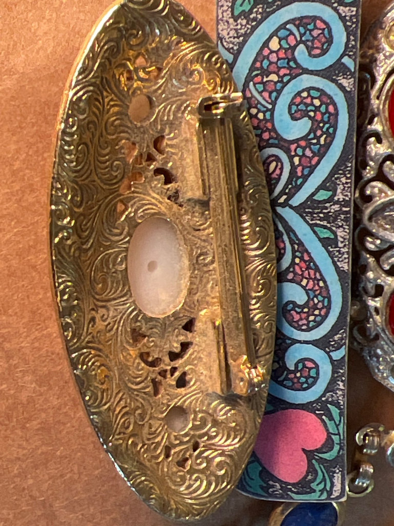 Assorted Vintage Costume Jewelry and Accessories - image 5 of 13