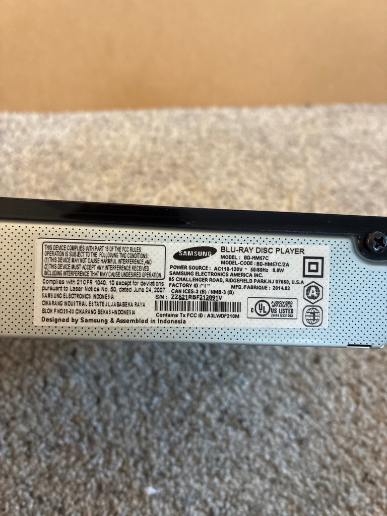DVD+VCR Combo Player with Samsung 3D Glasses and Bose Headphones - image 8 of 12