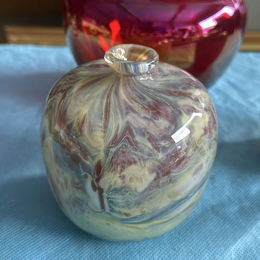 Lot of 4 Vintage Edward Roman Signed Studio Art Glass Vases Canadian Heritage - image 7 of 18