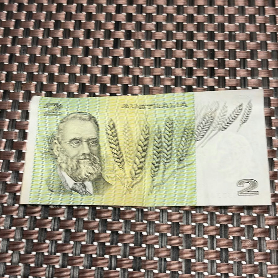 Australian And English Currency - image 6 of 13