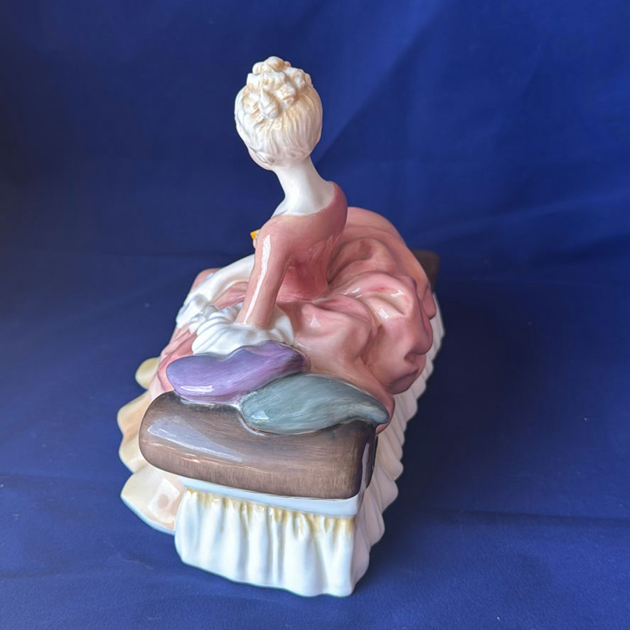 Royal Doulton Laurianne And Reverie - image 7 of 10