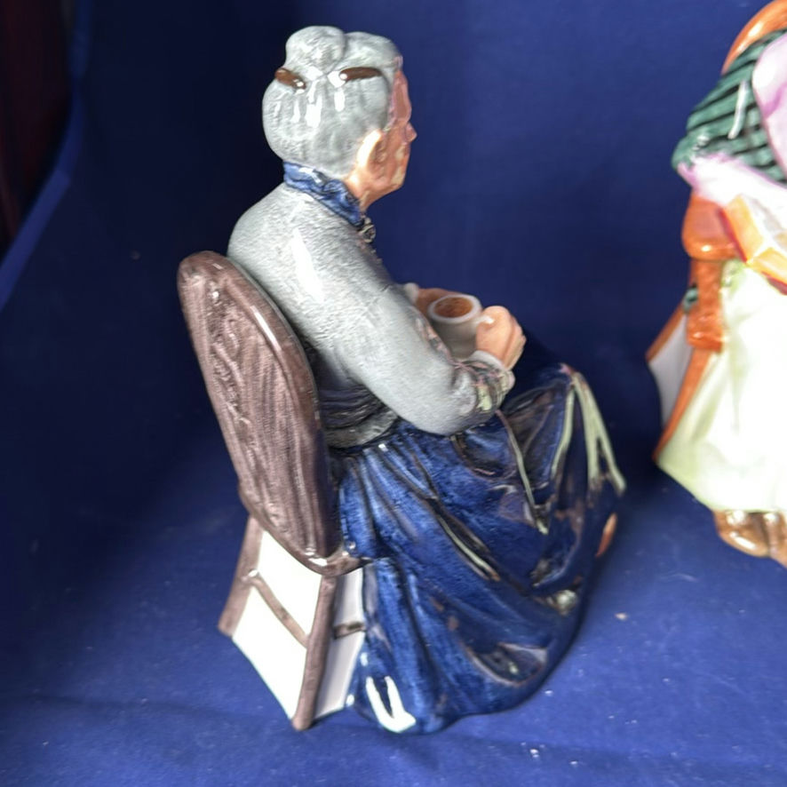 Royal Doulton 4 Senior Figurines - image 5 of 18