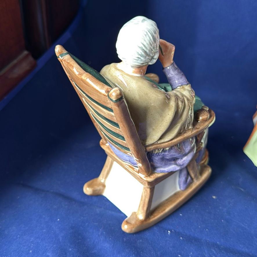 Royal Doulton 4 Senior Figurines - image 9 of 18