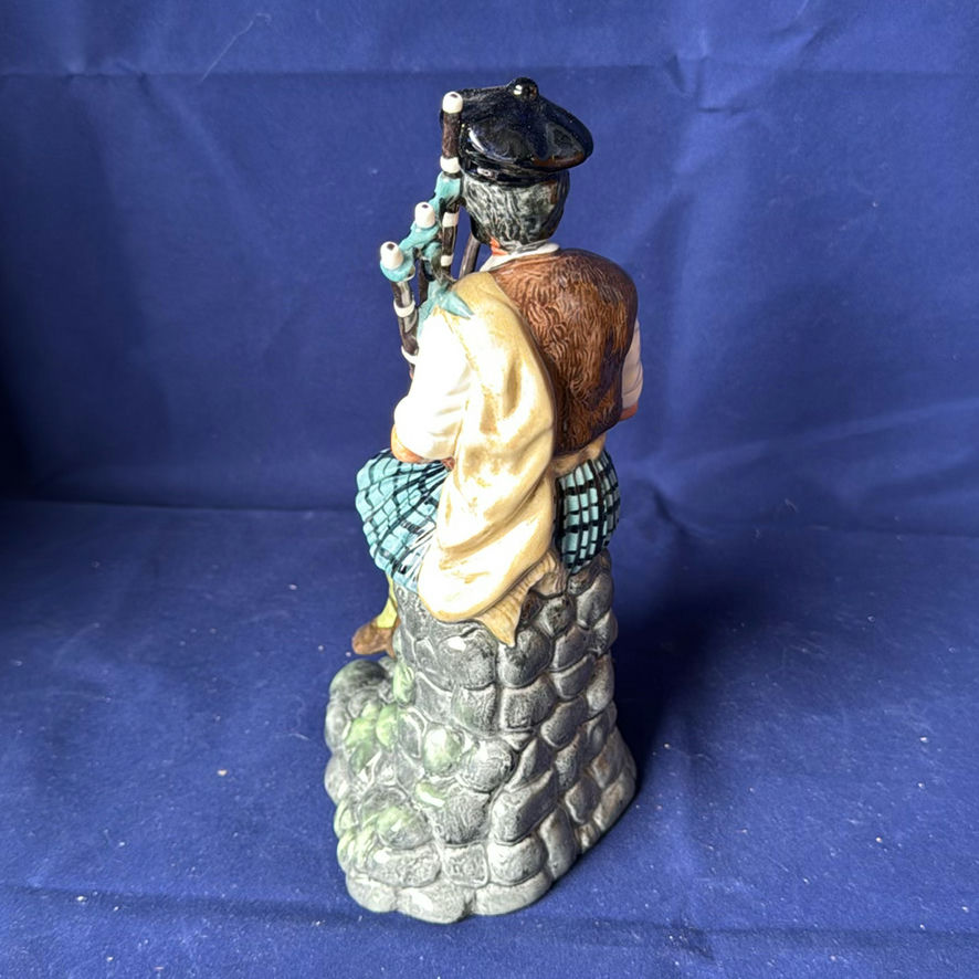 Royal Doulton "A Good Catch" and "The Piper" - image 8 of 10