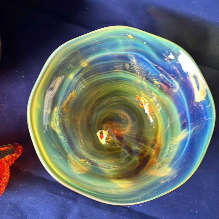 RD Lambeth Vase And Glass Decor - image 6 of 19
