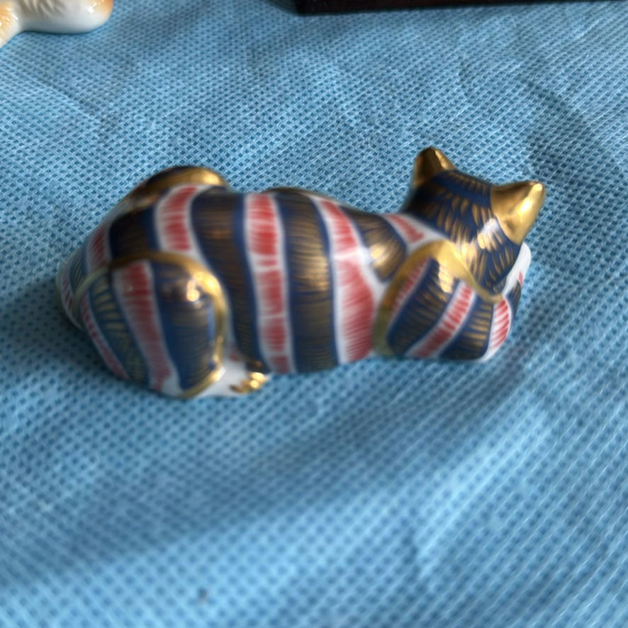 Various Small Animals - image 9 of 16