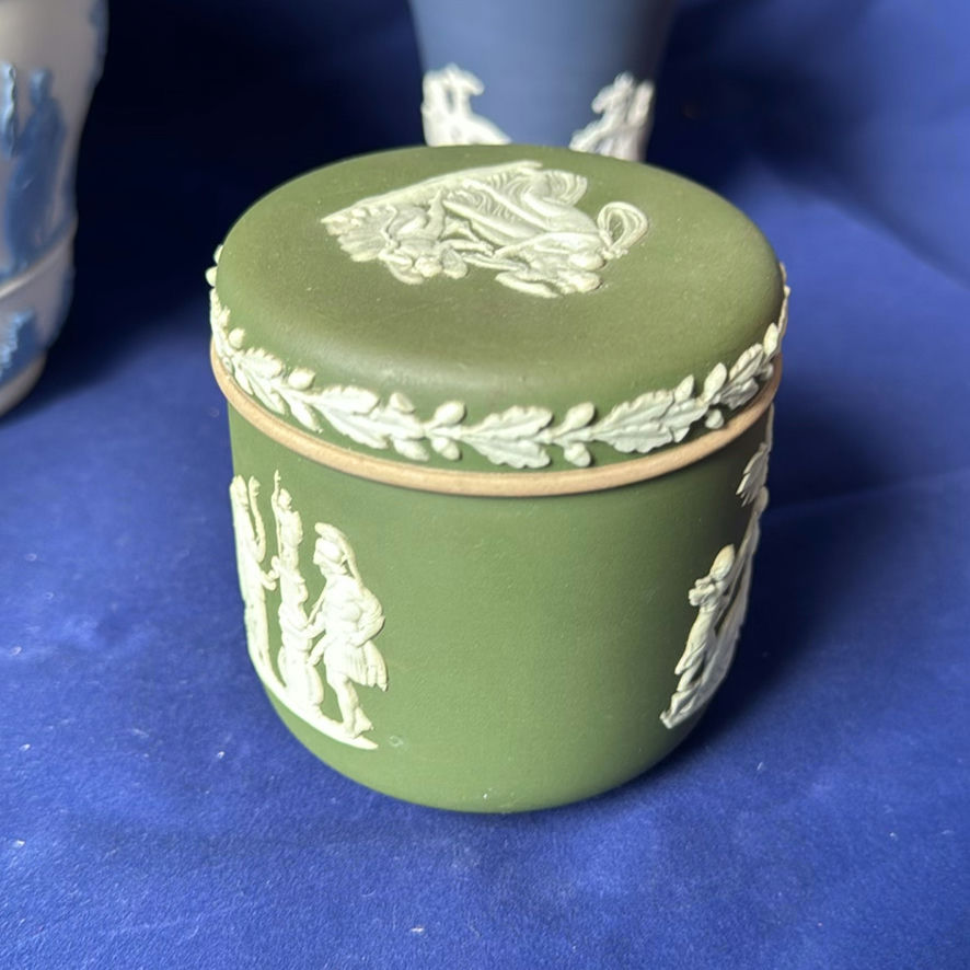 Wedgwood Jasperware - image 4 of 27