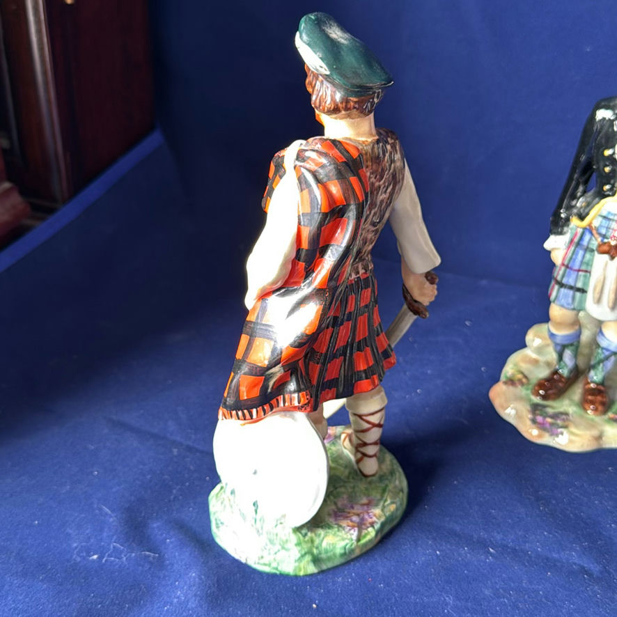 Radnor Bone China Scottish Clan Figures  - image 4 of 14