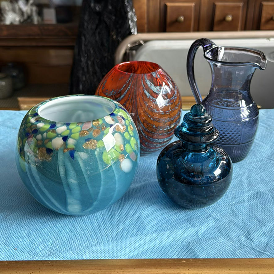 4 Pcs Of Art Glass Incudes 2 Pairpoint Pcs - image 1 of 20