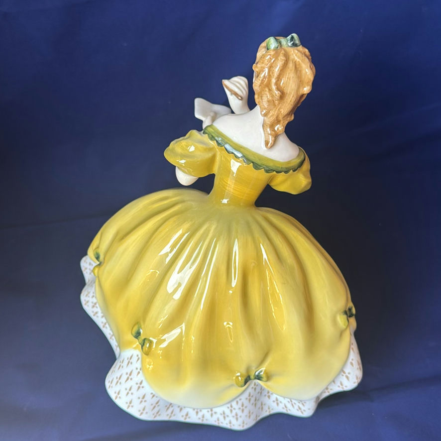 4 Lady Figurines Royal Doulton - image 16 of 18
