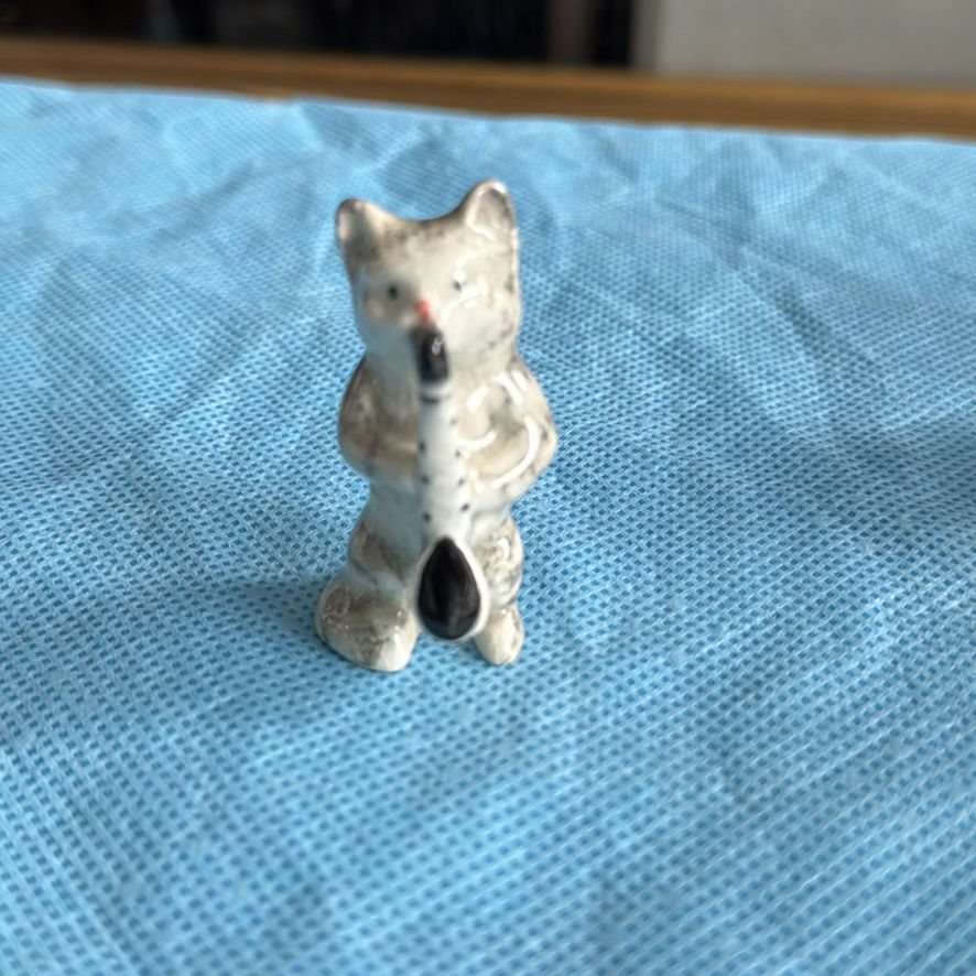 Lot Of Cats - image 34 of 43