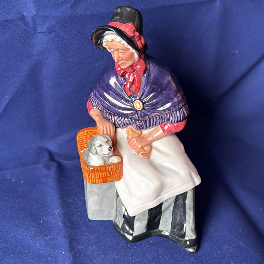 Royal Doulton Senior Lady Figurines - image 15 of 18