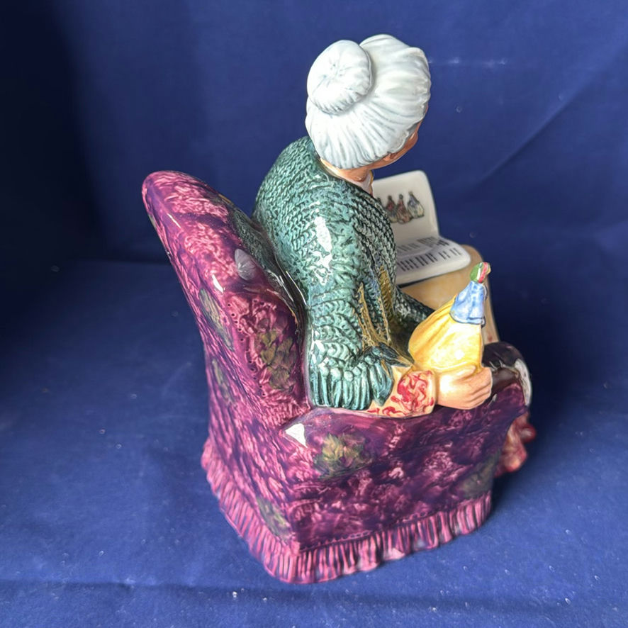 Royal Doulton Senior Lady Trio - image 9 of 14