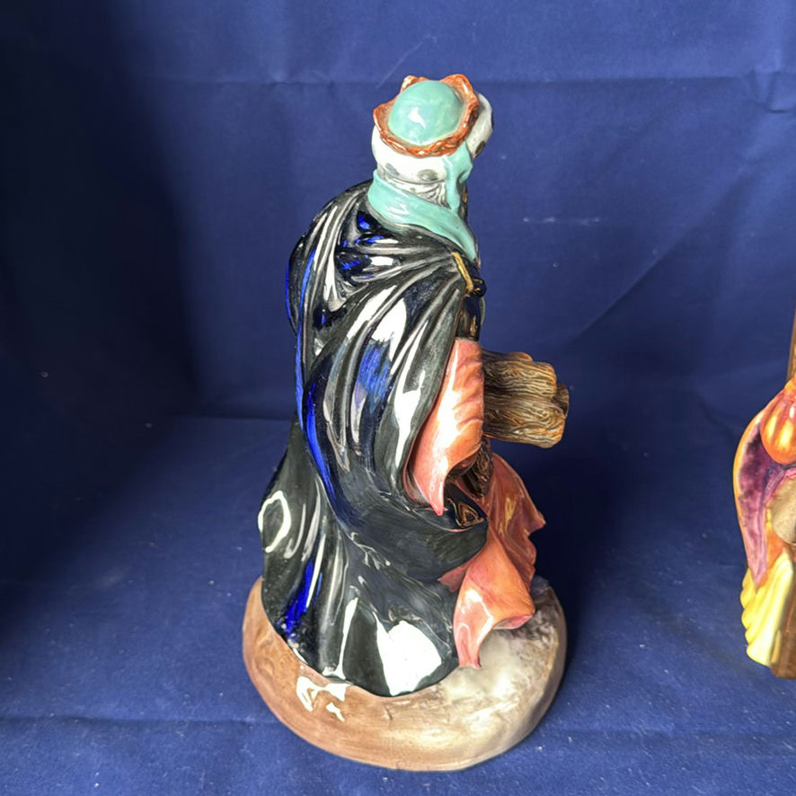 Royal Doulton "The Foaming Quart" and "Good King Wenceslas" - image 5 of 10