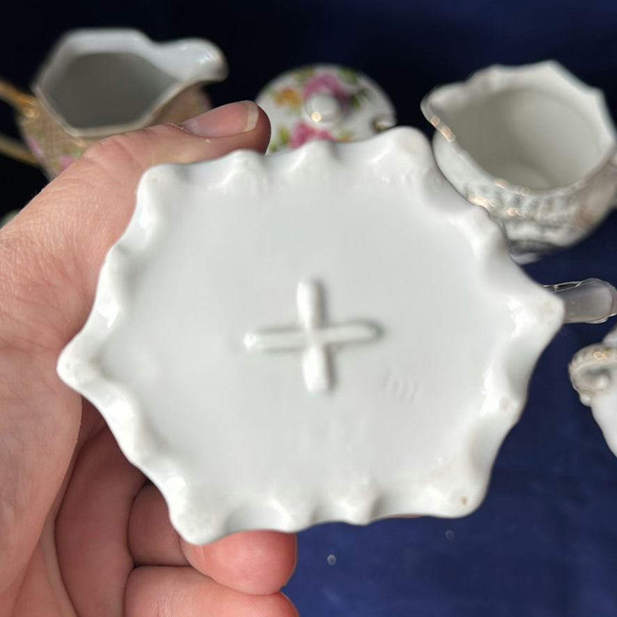 Various Creamers, 2 lidded Dishes Nippon, Hammersley And More - image 19 of 35