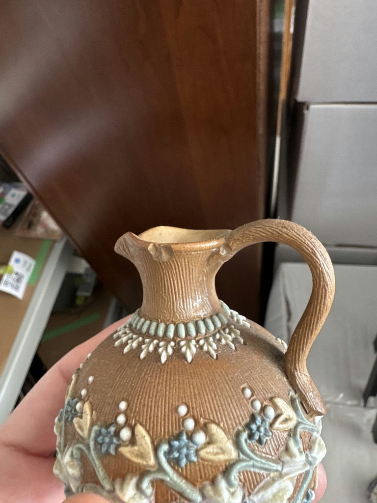 Doulton Lambeth Silicon Ware Ewers and Caramel Slag Glass - image 18 of 20