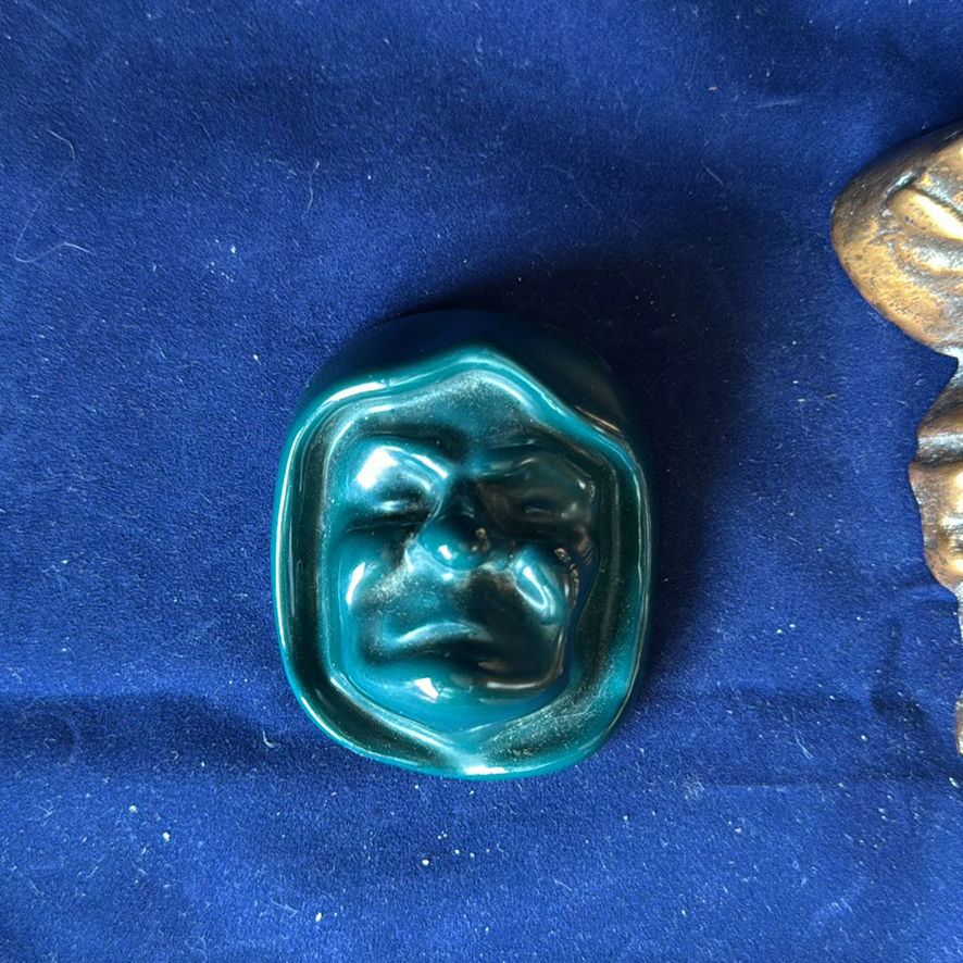 Vintage Faces - image 3 of 6