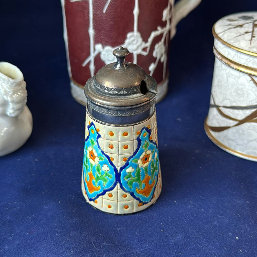 Assorted Antique & Vintage Decorative Tableware – 4 Pieces - image 4 of 19