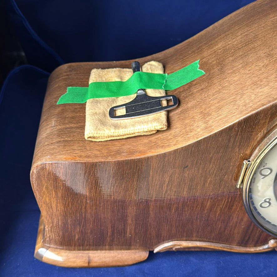 Vintage Wooden Mantle Clock - image 2 of 11