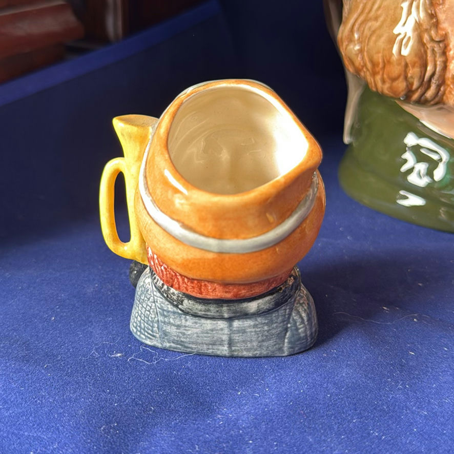 Royal Doulton Men Mugs Incl. Robin Hood, The Collector and 8 Smaller Ones - image 13 of 37