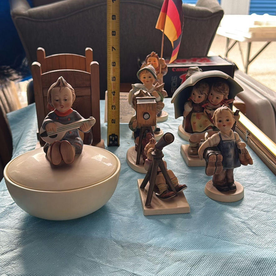 Hummel Figurines - image 2 of 36