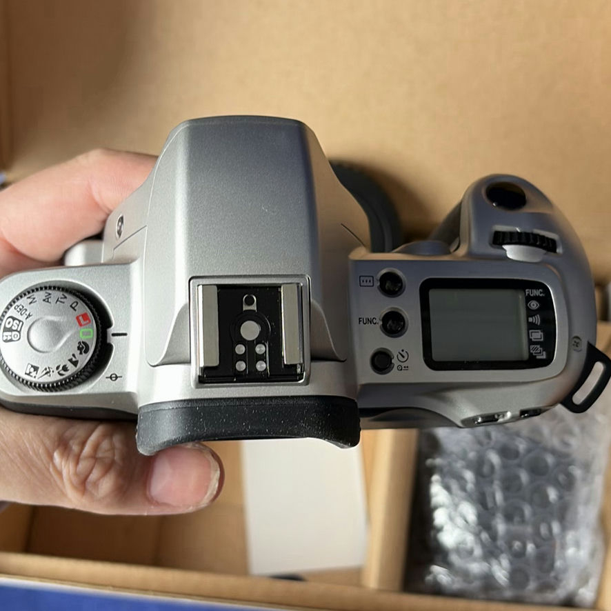 Canon EOS Rebel camera - image 6 of 12