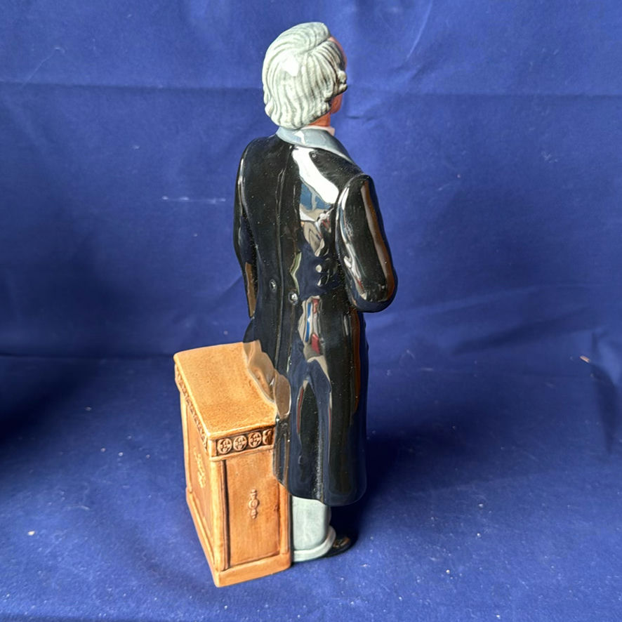 Coalport “Tinker” And Royal Doulton Sir John A. Macdonald - image 9 of 10