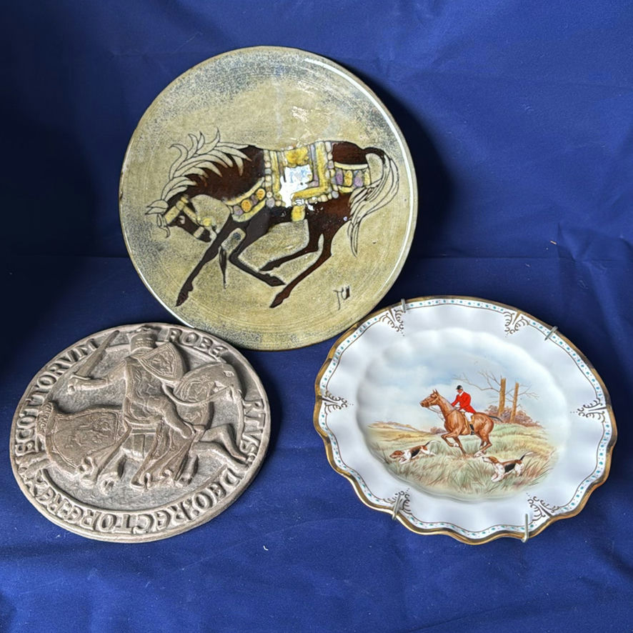 Royal Crown Derby Horse Plate, Robert The Bruce Plaque And - image 1 of 11