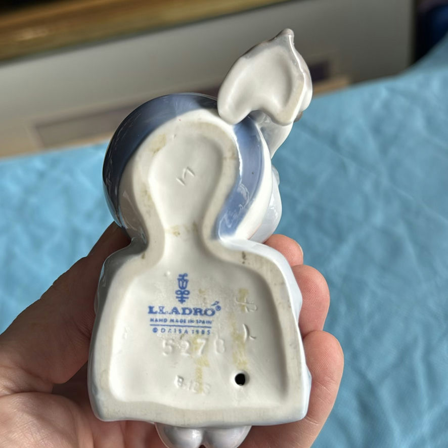 Lladro Figurines 5475 And 5278 - image 10 of 10