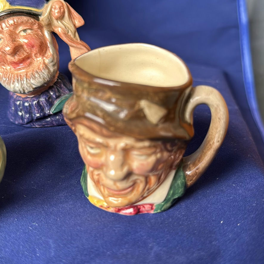 Royal Doulton Men Mugs Incl. Robin Hood, The Collector and 8 Smaller Ones - image 18 of 37