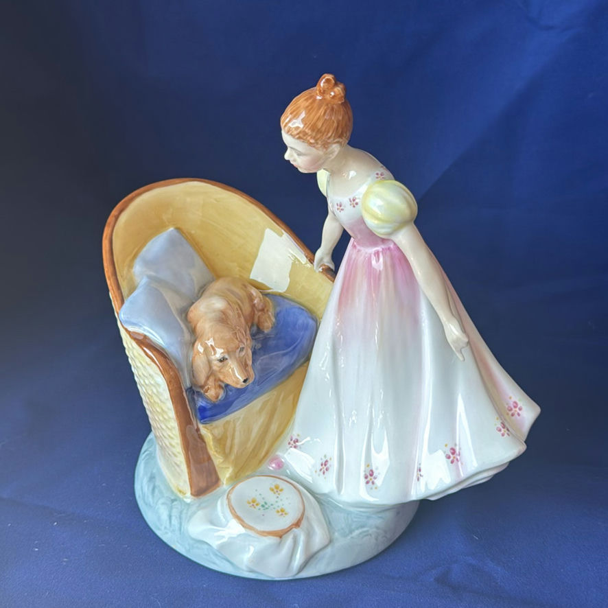 Royal Doulton The Bedtime Story And Beat You To It - image 6 of 9