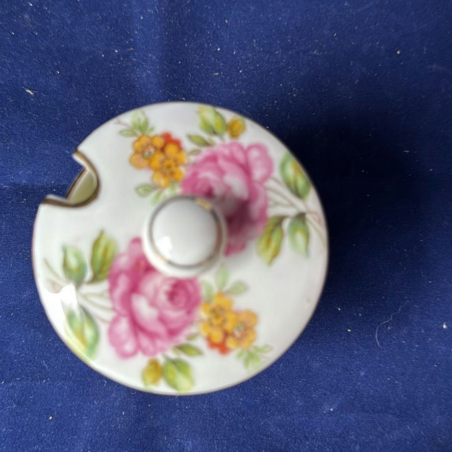 Various Creamers, 2 lidded Dishes Nippon, Hammersley And More - image 30 of 35