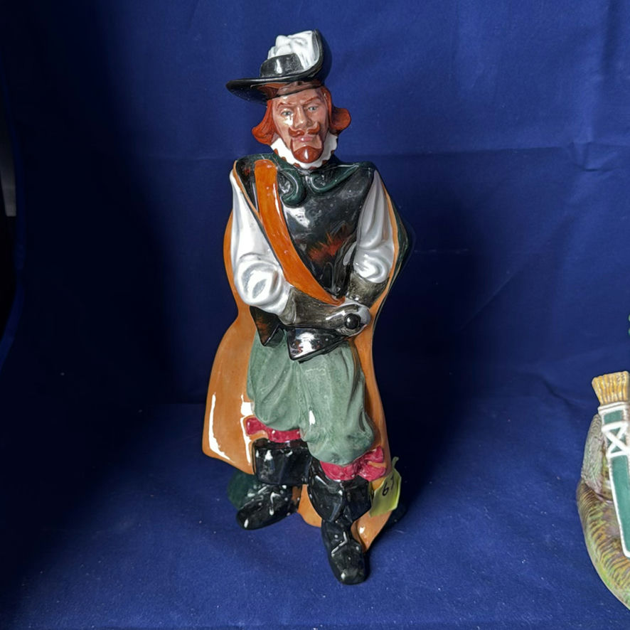 Royal Doulton Figures Cavalier and Robin Hood  - image 3 of 10
