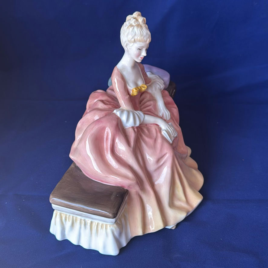 Royal Doulton Laurianne And Reverie - image 9 of 10