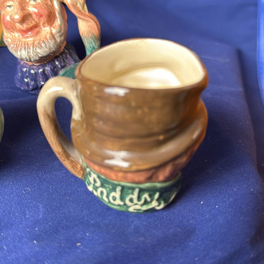 Royal Doulton Men Mugs Incl. Robin Hood, The Collector and 8 Smaller Ones - image 19 of 37