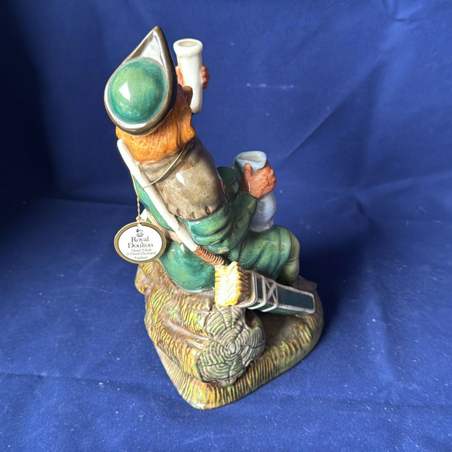 Royal Doulton Figures Cavalier and Robin Hood - image 9 of 10