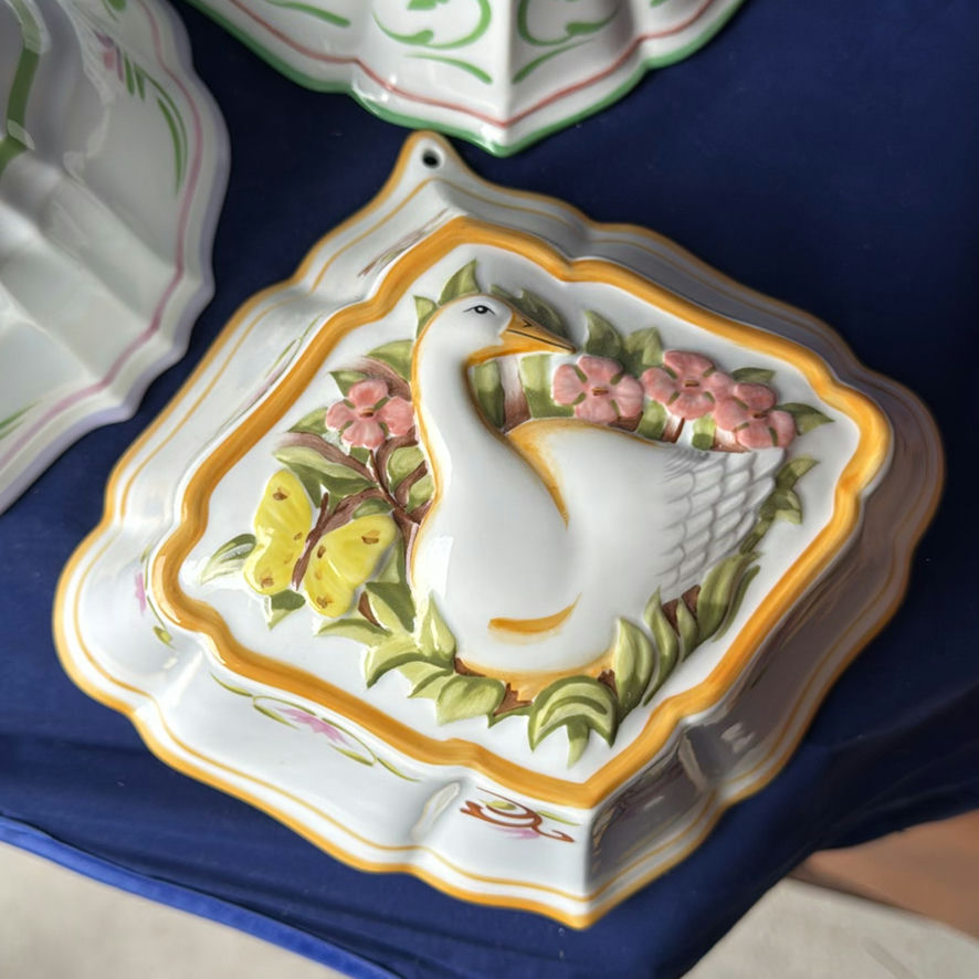 Le Cordon Bleu Franklin Mint Ceramic Wall Molds - image 3 of 14