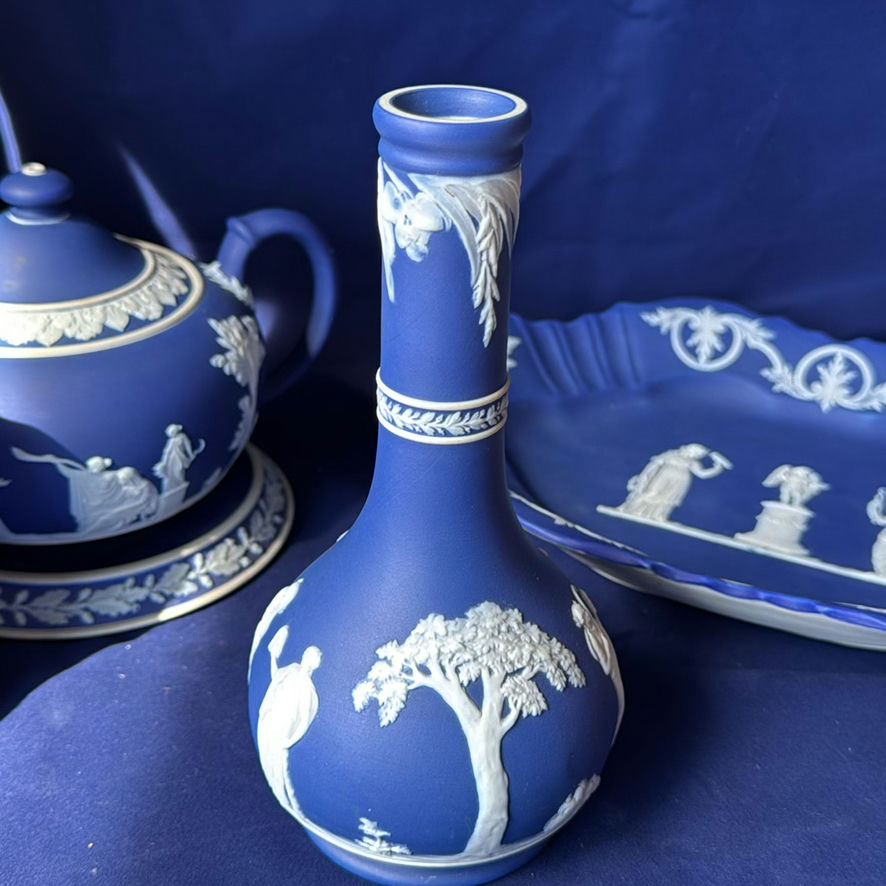 Wedgwood Blue Jasperware - image 3 of 16