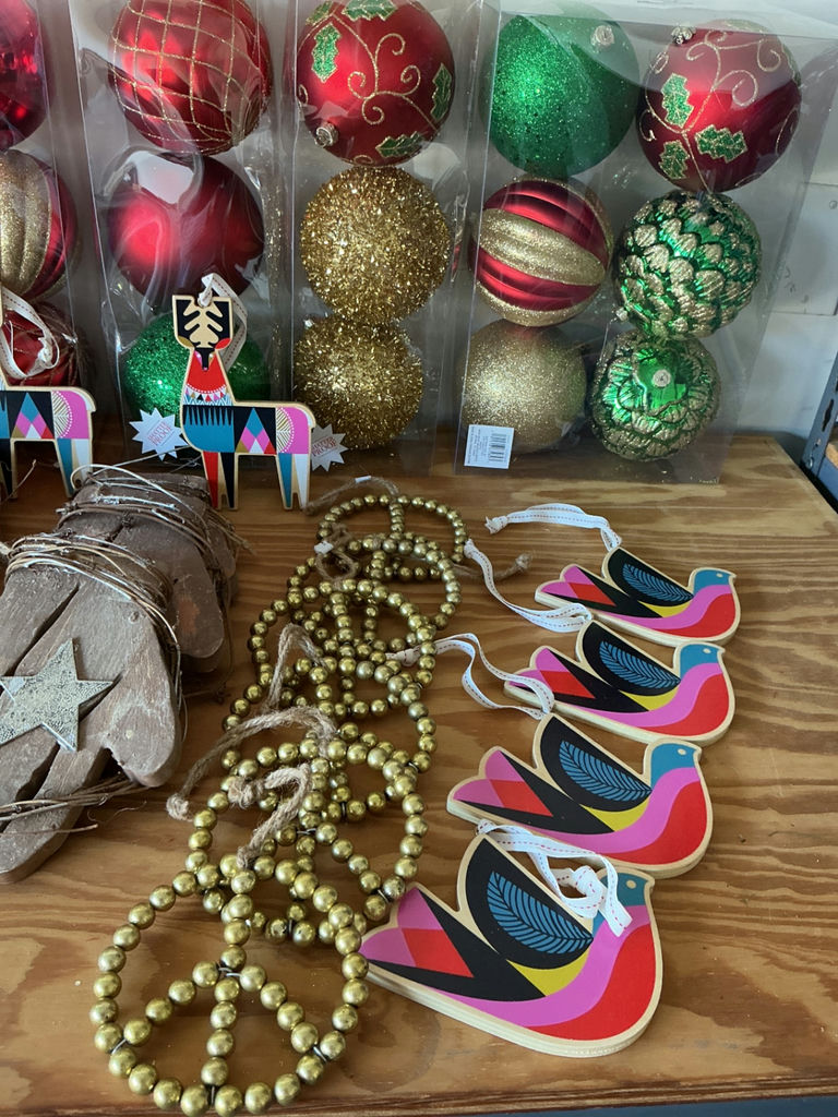 Christmas Decorations and Faux Tree Kit. - image 5 of 8