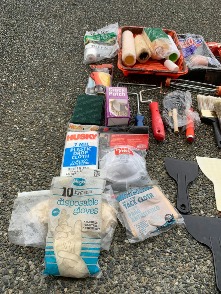 Assorted painting supplies - image 4 of 4