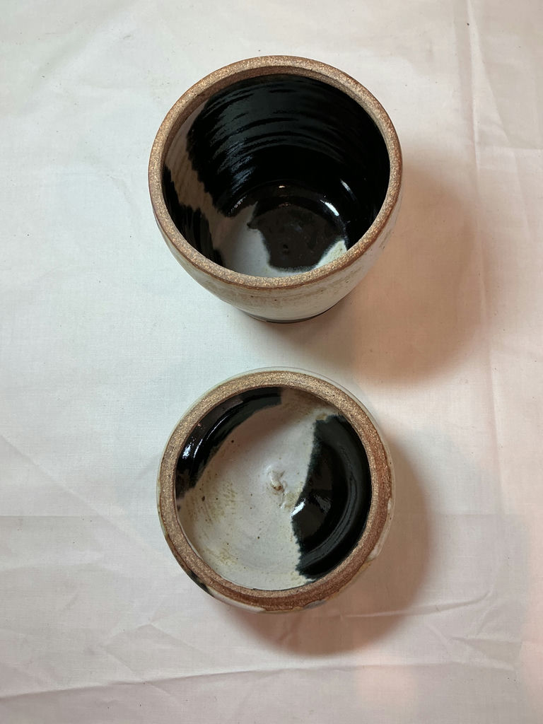 Set of two Earthtone Pottery containers. - image 6 of 7