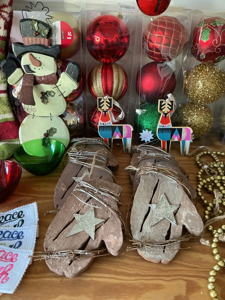 Christmas Decorations and Faux Tree Kit. - image 4 of 8
