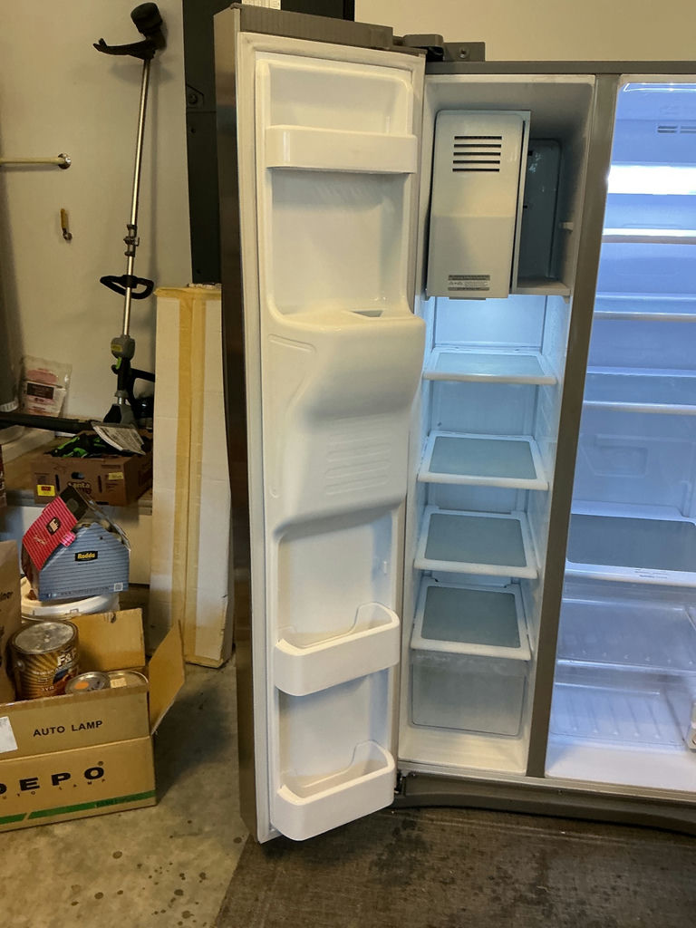 Stainless steel Samsung side-by-side garage refrigerator - image 3 of 6