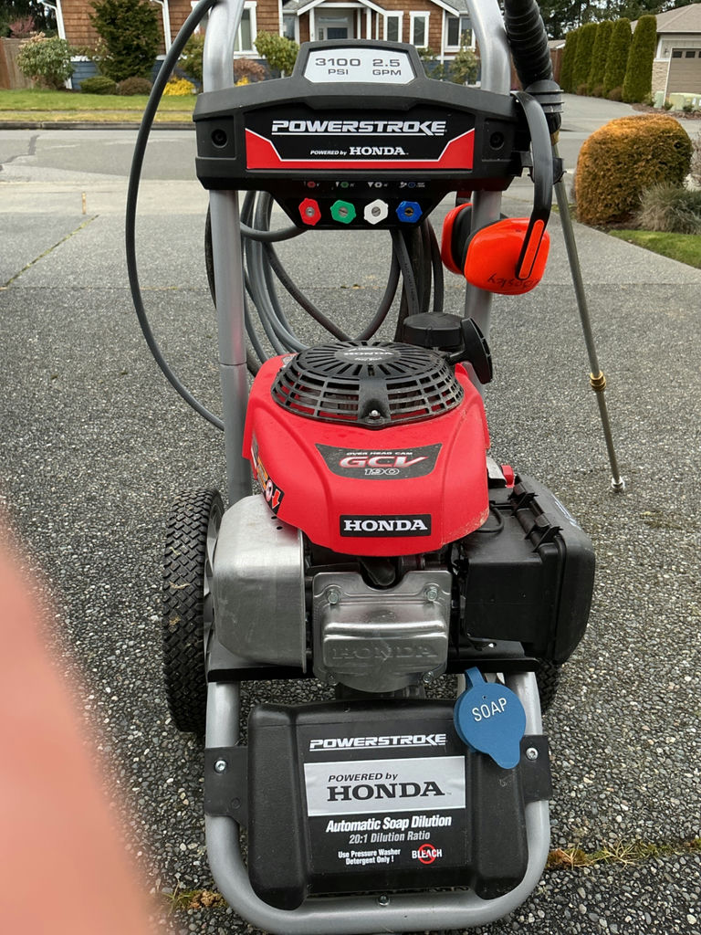 Pressure washer and Shop Vac - image 4 of 7