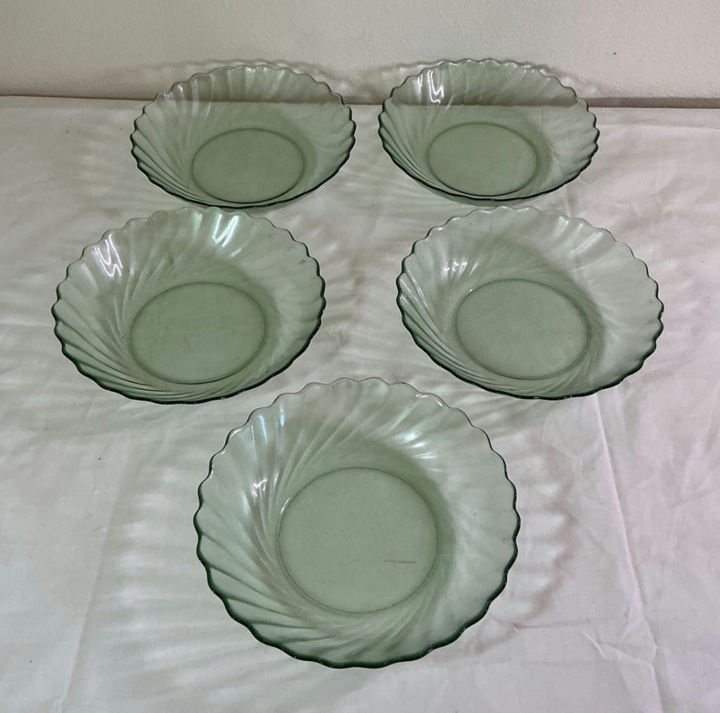 Assorted Glass Kitchenware - image 5 of 7