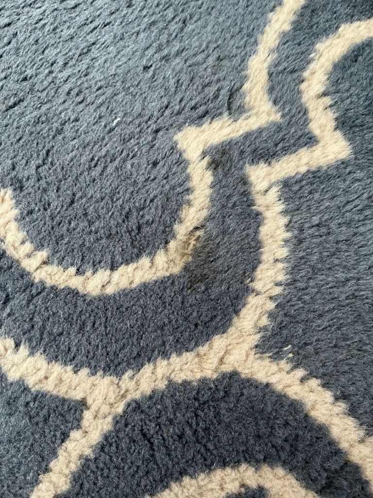 Wool Blueish Gray geometric patterned area rug - image 3 of 4