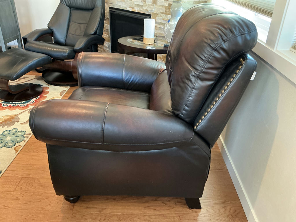 Beverly recliner. Brown faux leather. - image 2 of 6