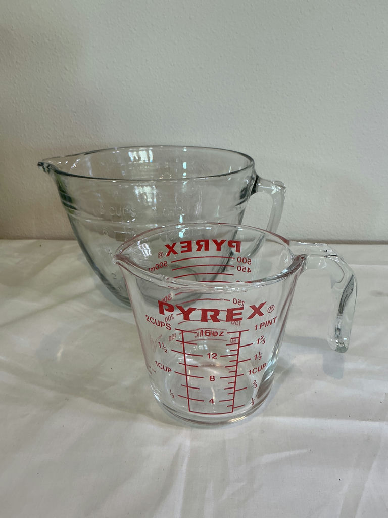 Spiralizer, Stainless Steel Bowls, Glass Mixing Bowls, and Pyrex Measuring Cups - image 5 of 5