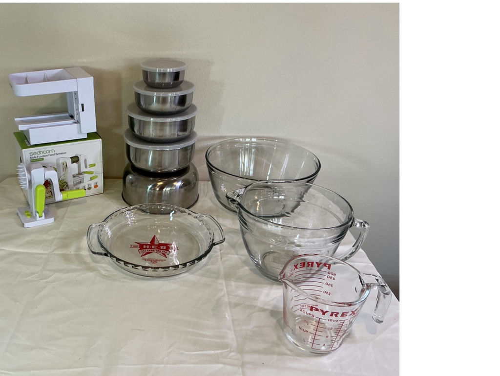 Spiralizer, Stainless Steel Bowls, Glass Mixing Bowls, and Pyrex Measuring Cups - image 2 of 5