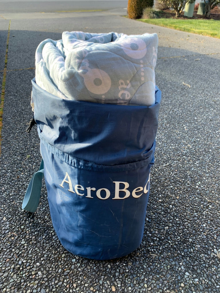 Full sized AeroBed air mattress with camping lanterns - image 3 of 3